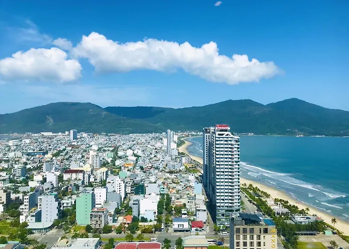 Luxury Apartment - Rooftop Swimming Pool - Beach Front - Hinata Apartment